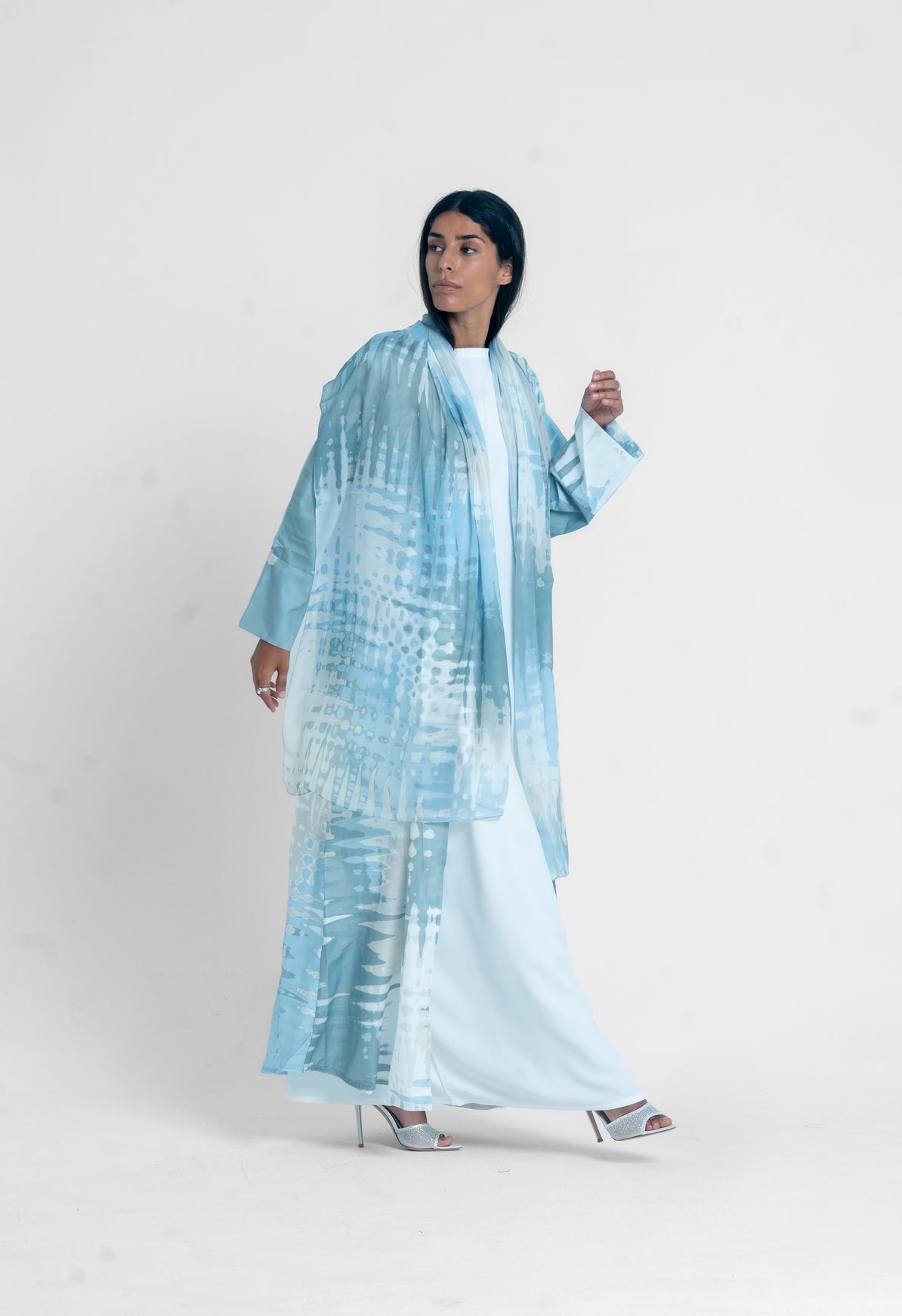 Abaya RE8