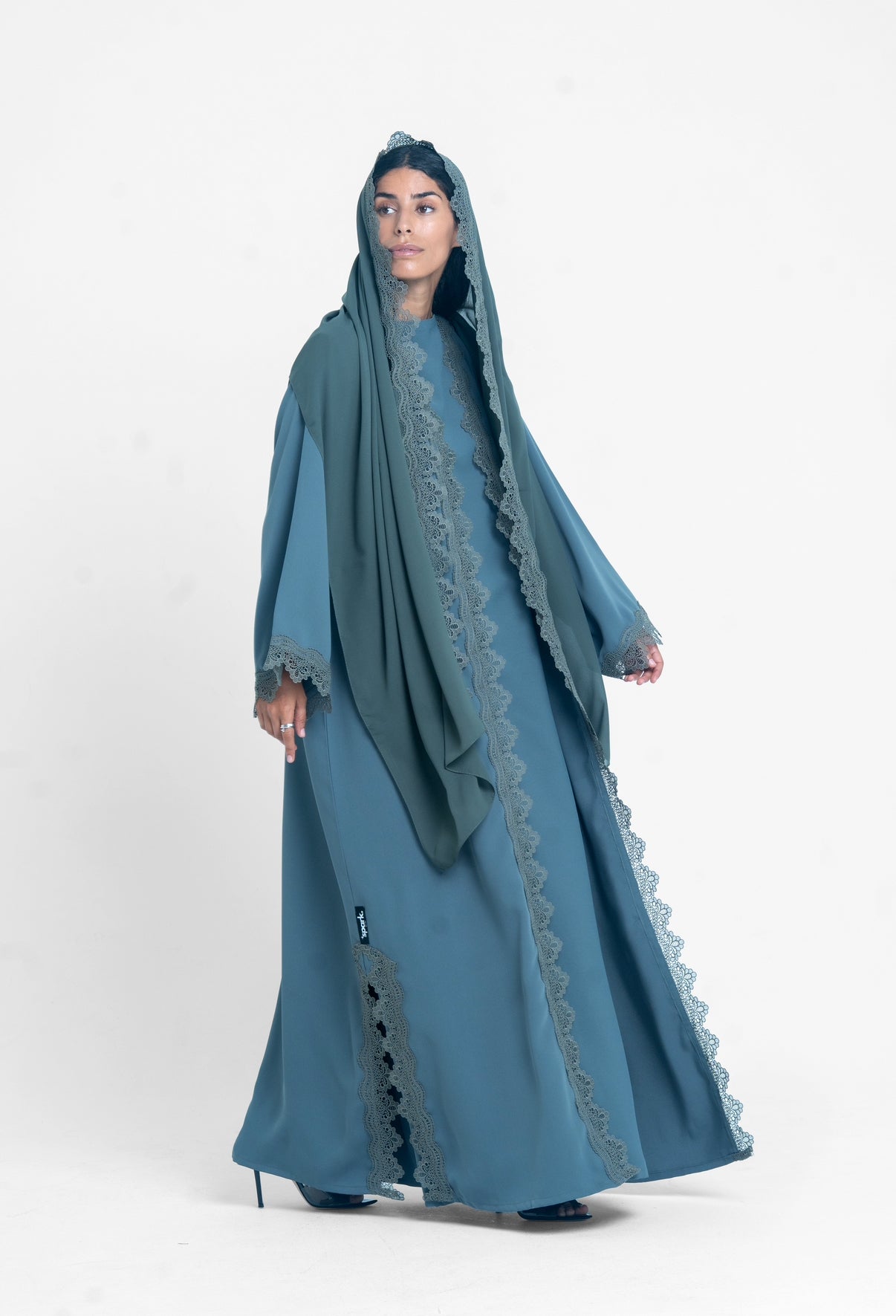 Abaya RE18
