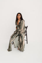Abaya SE16