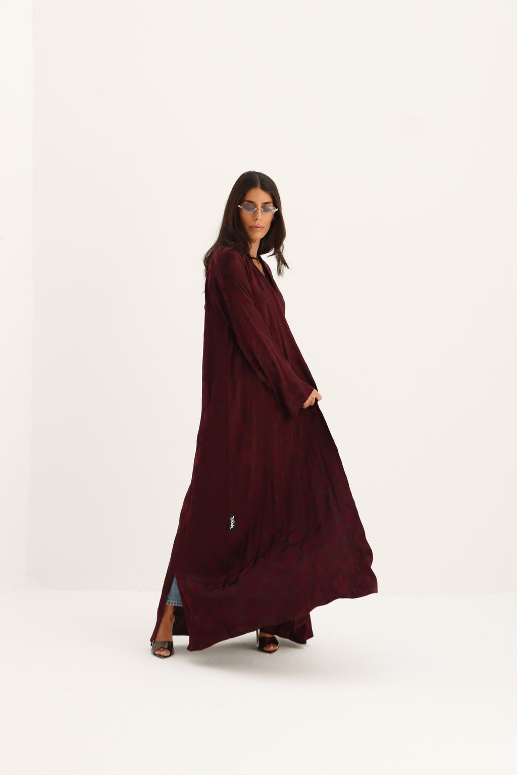 Abaya SE11