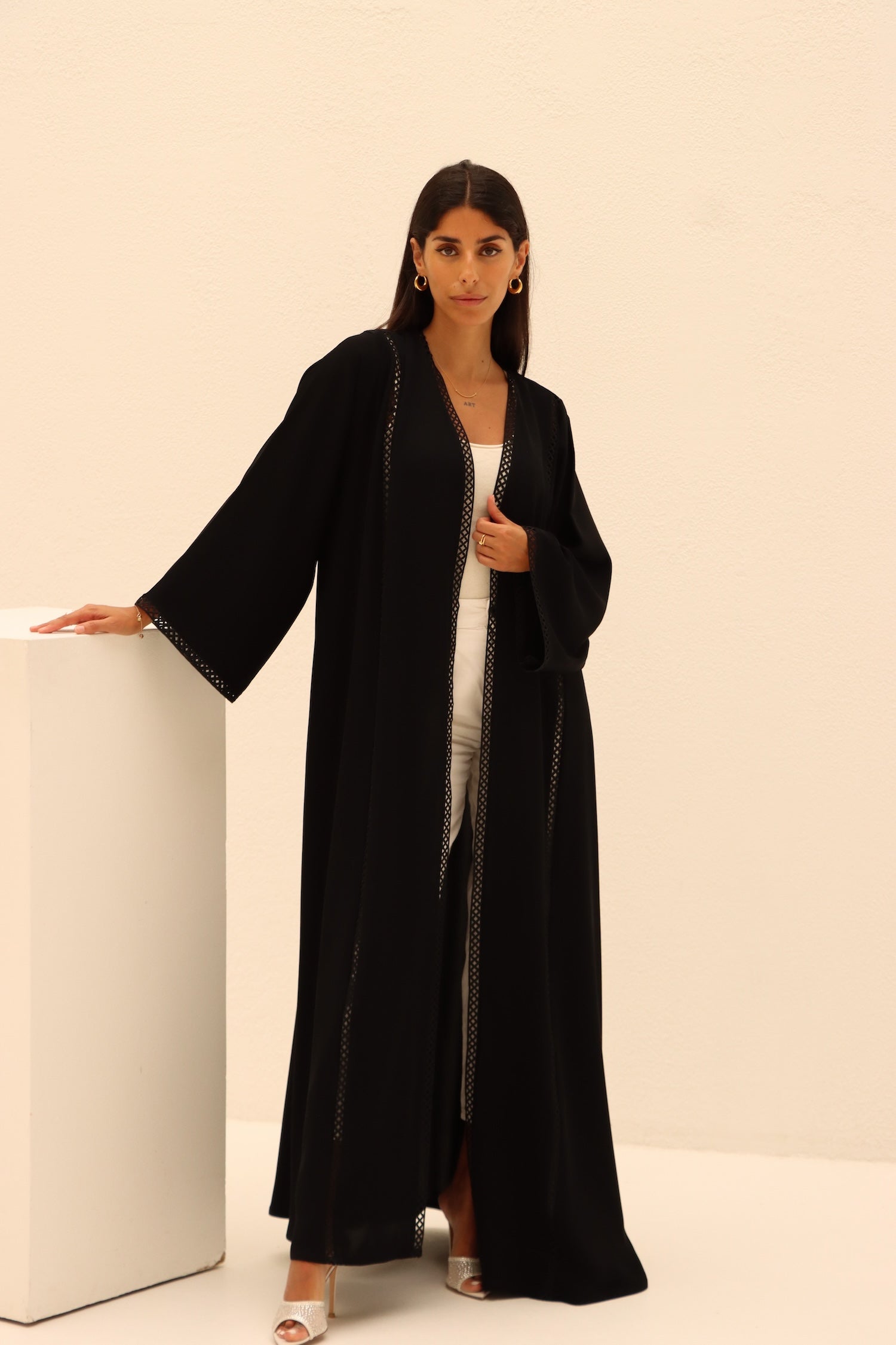 Abaya S17