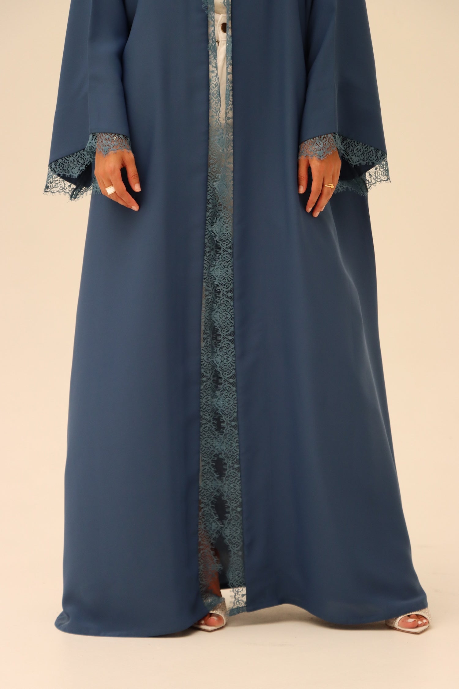 Abaya S6