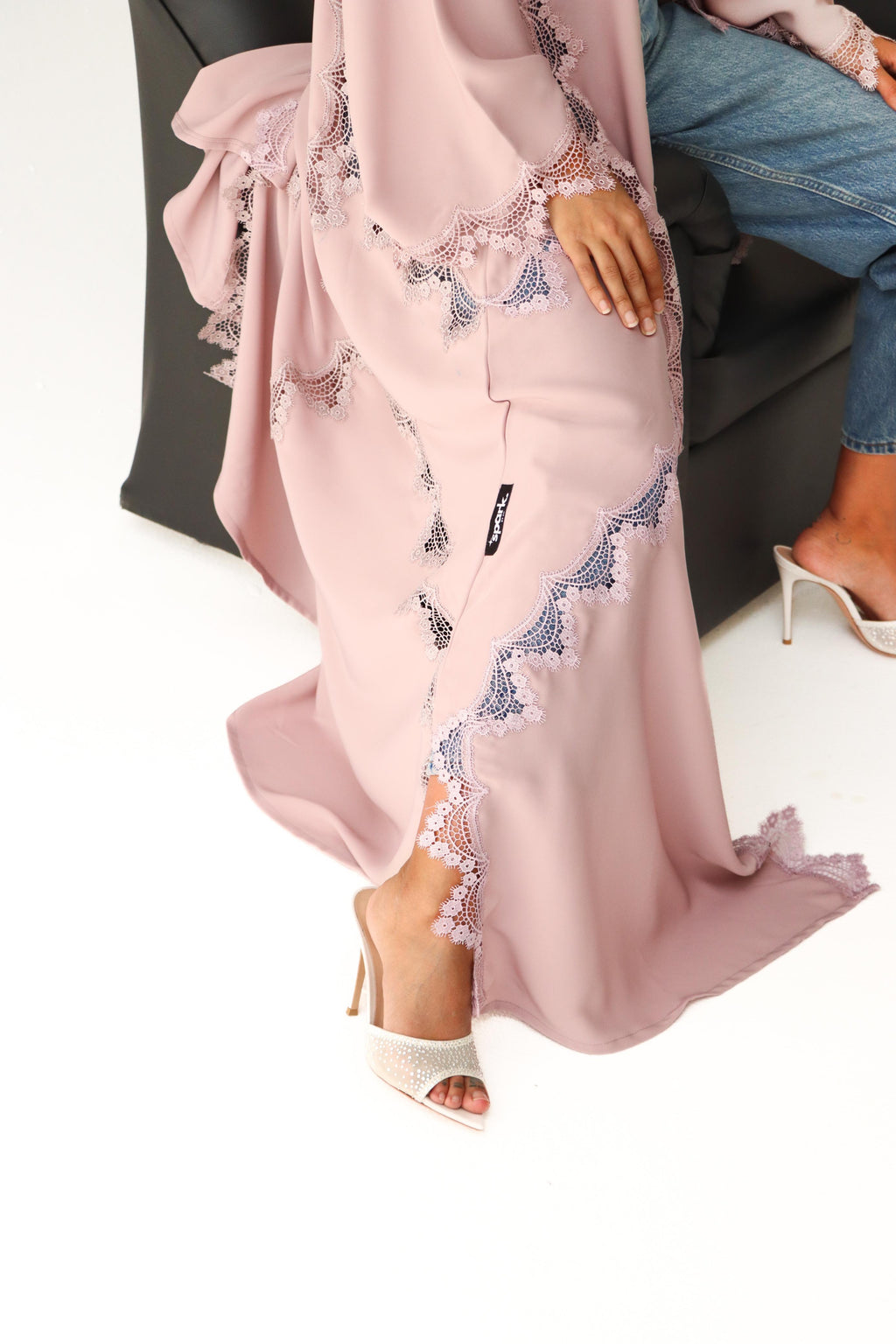 Abaya SE7