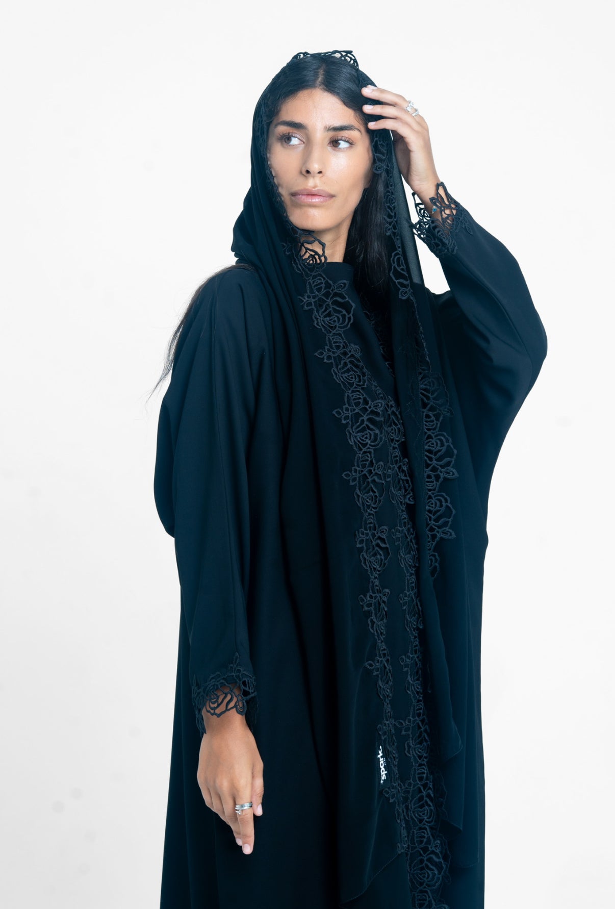 Abaya RE16