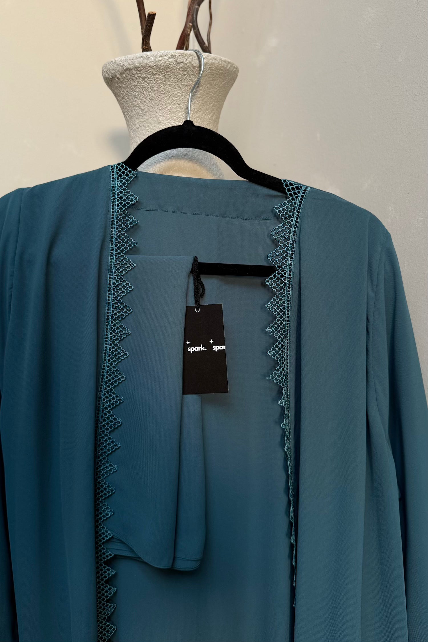 Abaya W13