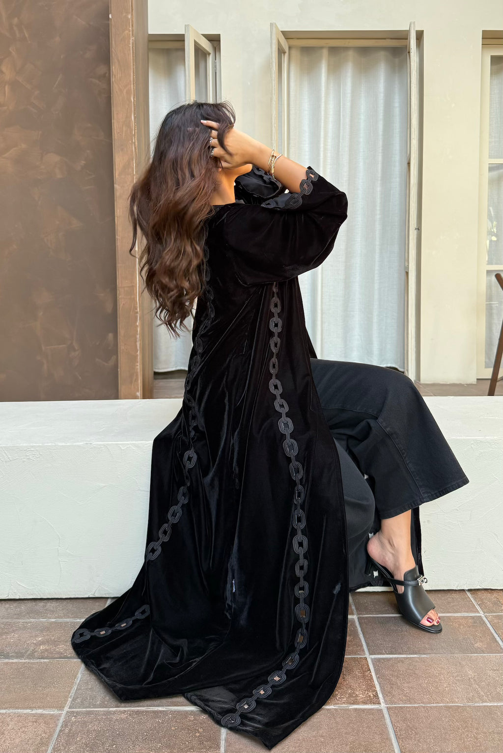 Abaya W1