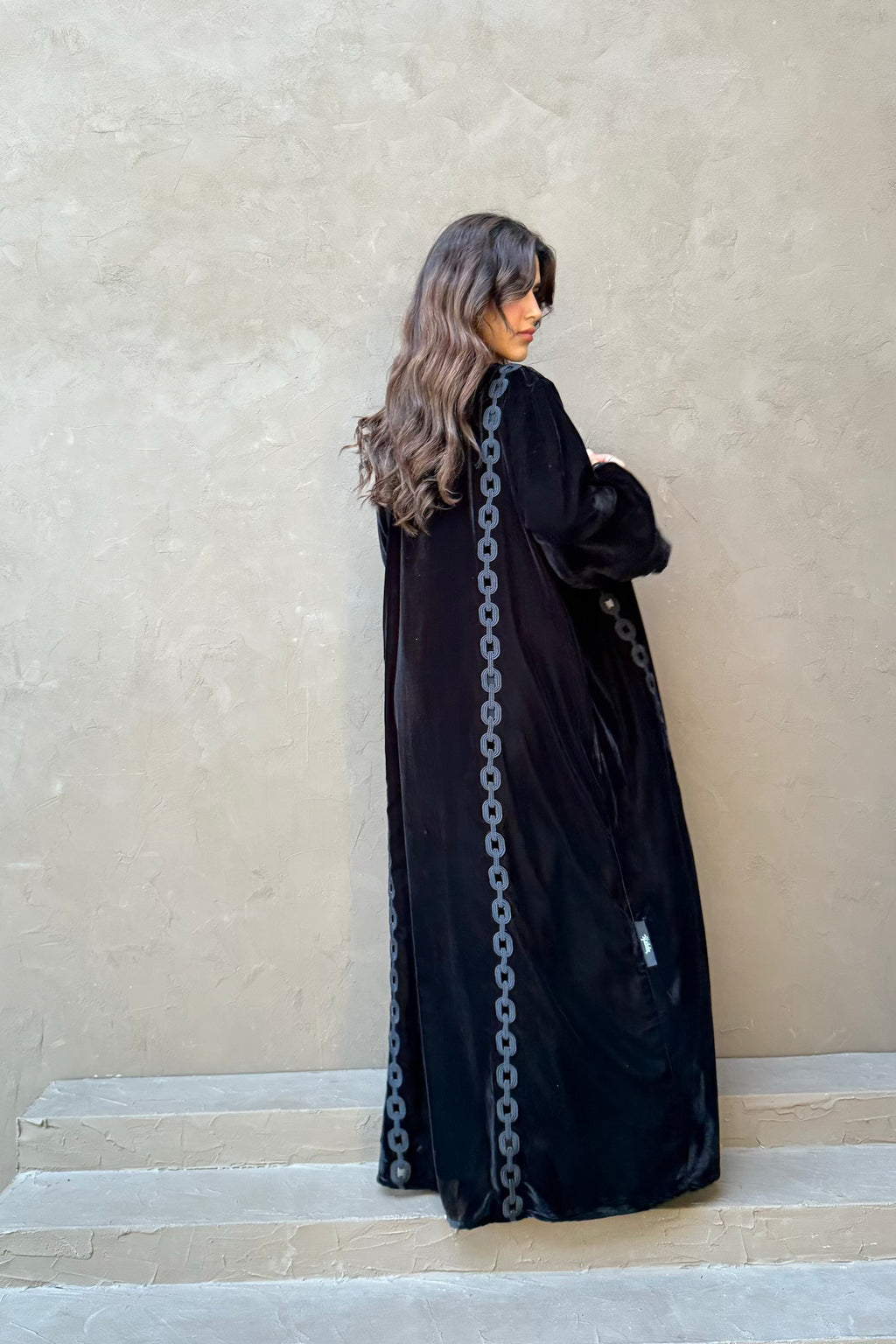 Abaya W1