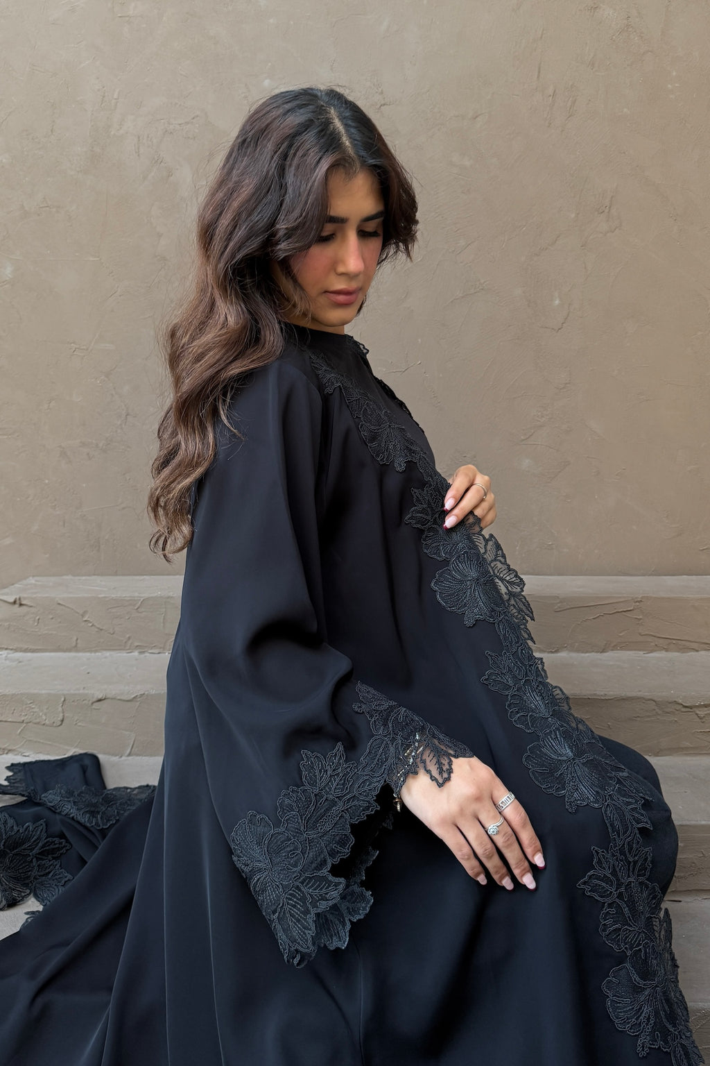 Abaya W8